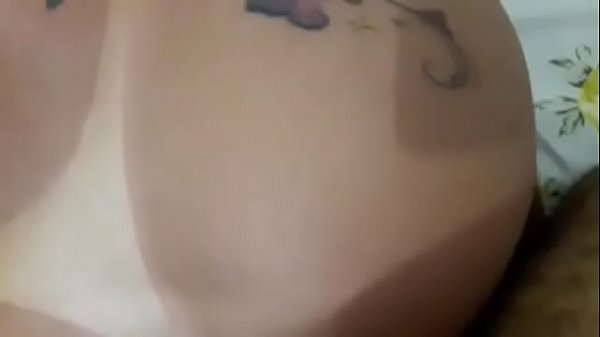 Morena Cavala Dando Rabo