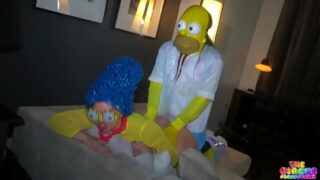 The simpsons young homer and marge