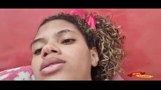 Juliana Karina da Silva fedendo com o ex marido